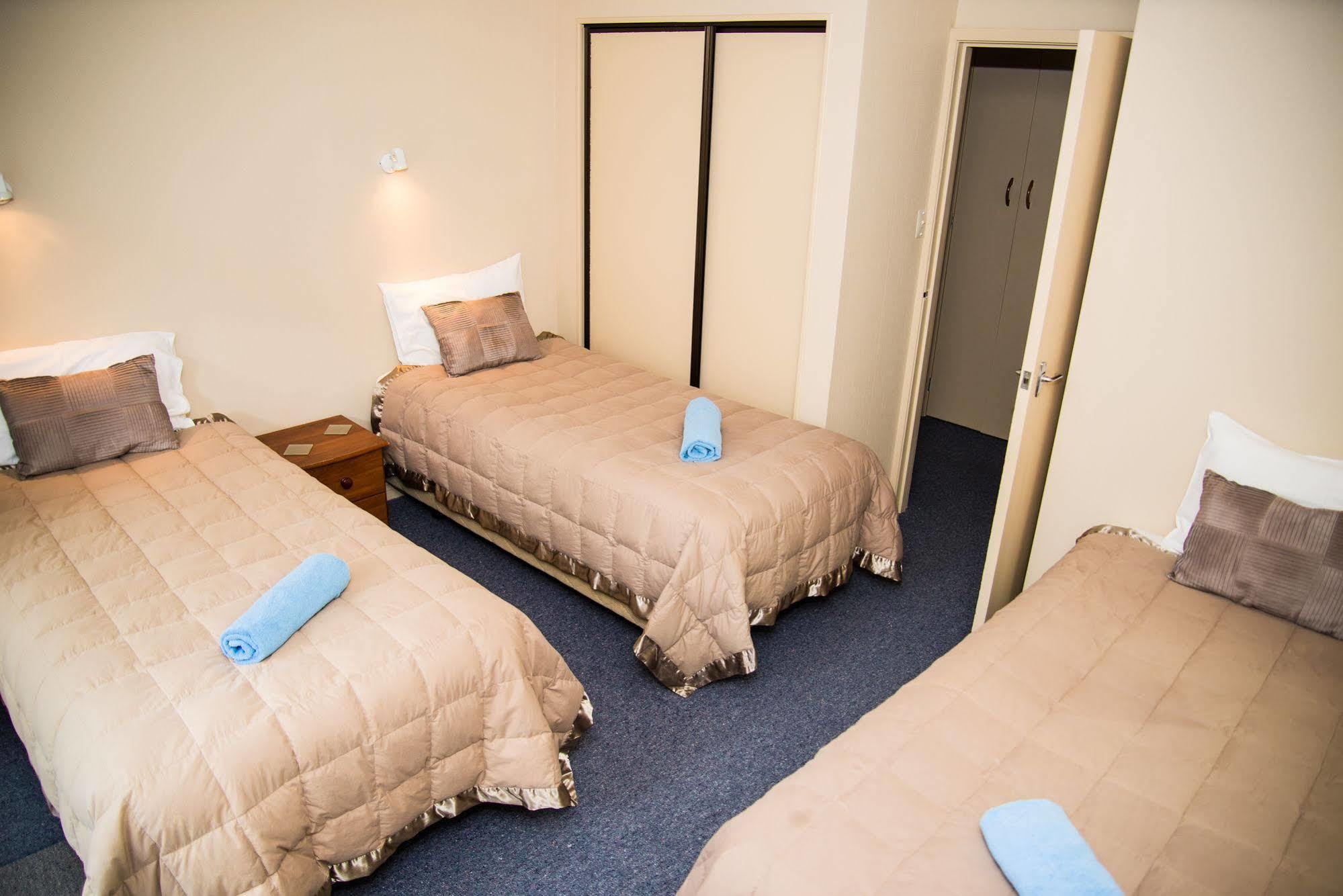 Alpenhorn Motel Te Anau Luaran gambar